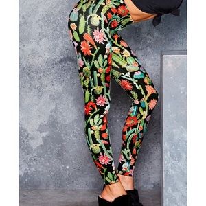 BlackMilk Desert Flower Leggings SM